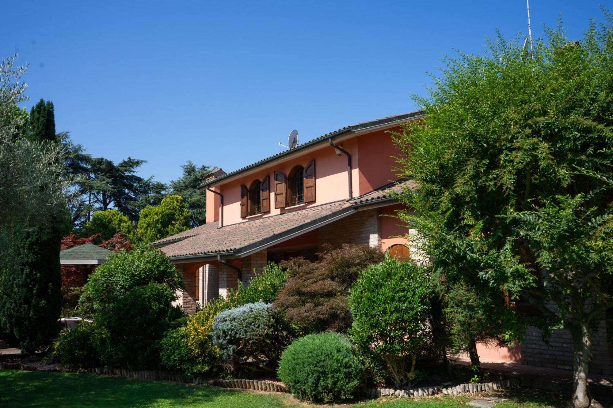B&B Villa Argiolas Modena Buitenkant foto